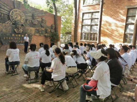 52ef90f4155e4bc4b0eaaf483dfd425c.Jpeg
